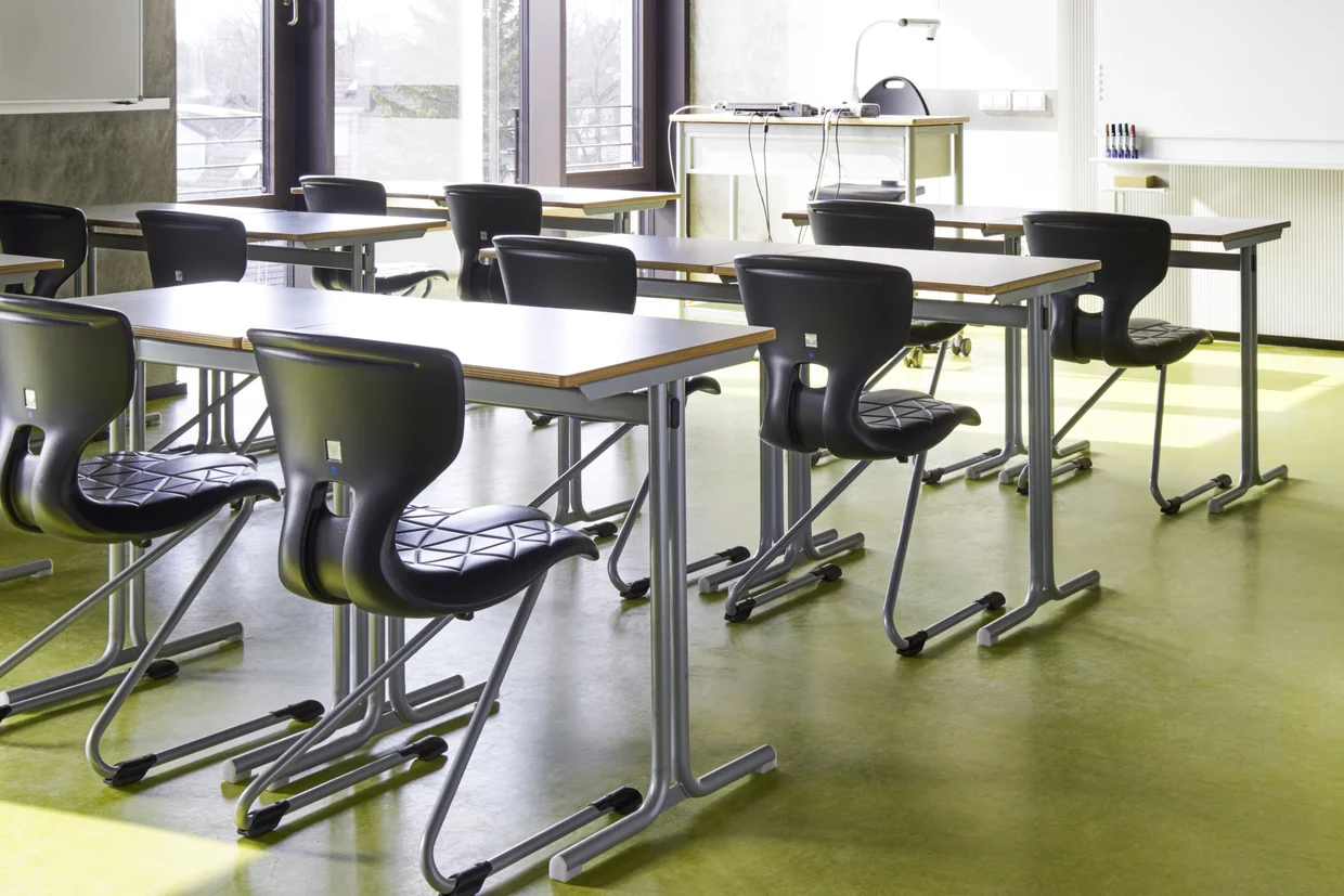 7310 Skólaborð 75x65 cm - Image 4