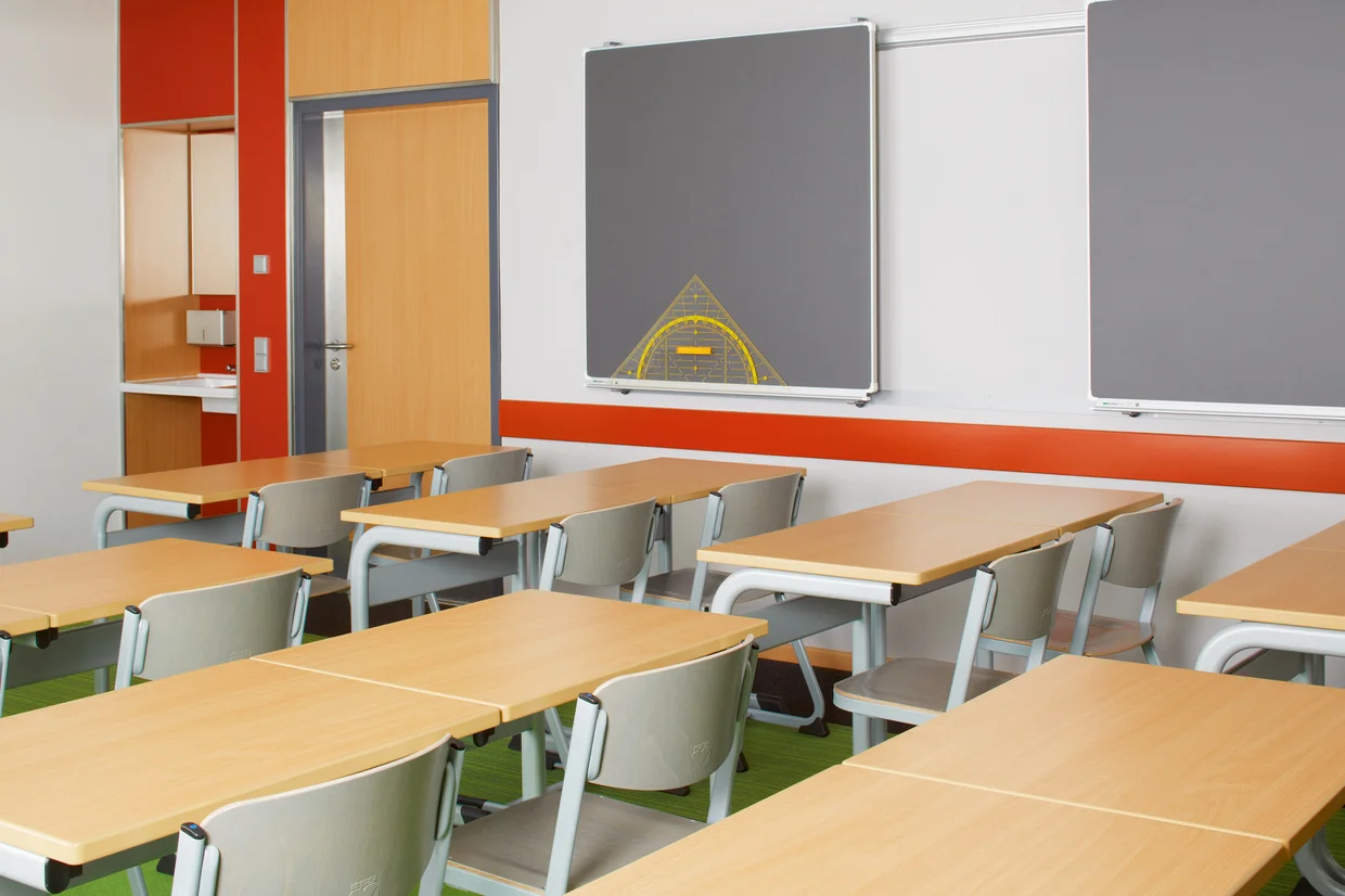 7538 Skólaborð 150x65 cm - Image 5